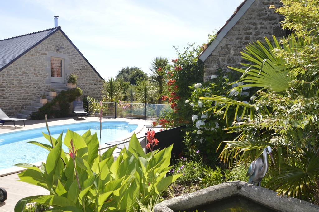 La Ferme De Kerraoul Bed & Breakfast Combrit Eksteriør bilde